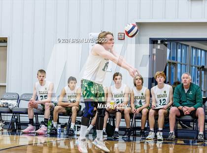 Thumbnail 2 in Regis Groff vs. Bear Creek photogallery.