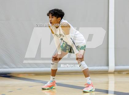 Thumbnail 1 in Regis Groff vs. Bear Creek photogallery.
