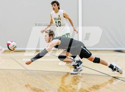 Thumbnail 1 in Regis Groff vs. Bear Creek photogallery.