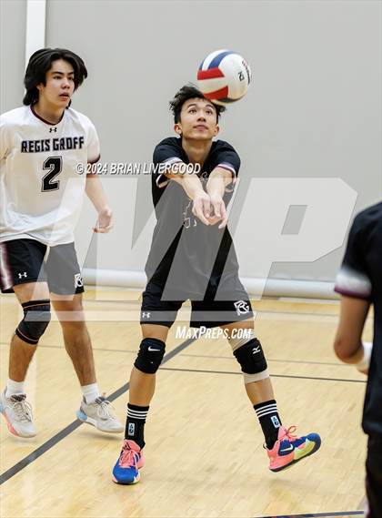 Thumbnail 2 in Regis Groff vs. Bear Creek photogallery.