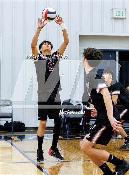 Thumbnail 2 in Regis Groff vs. Bear Creek photogallery.