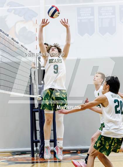Thumbnail 1 in Regis Groff vs. Bear Creek photogallery.