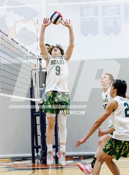 Thumbnail 3 in Regis Groff vs. Bear Creek photogallery.
