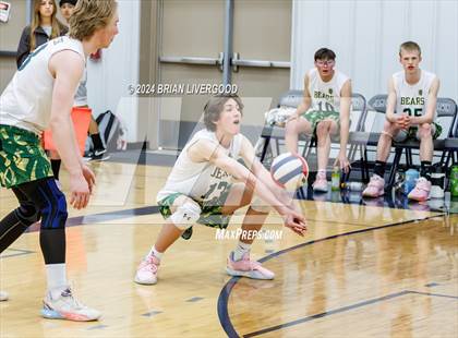 Thumbnail 2 in Regis Groff vs. Bear Creek photogallery.
