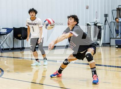 Thumbnail 3 in Regis Groff vs. Bear Creek photogallery.