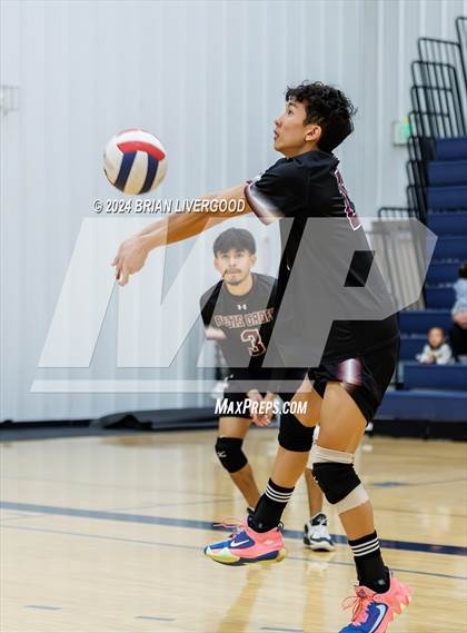 Thumbnail 2 in Regis Groff vs. Bear Creek photogallery.