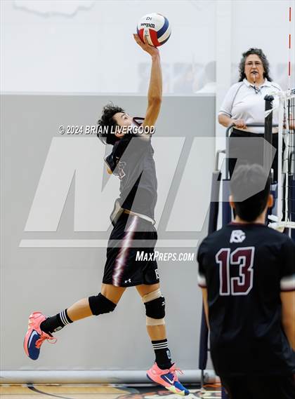 Thumbnail 1 in Regis Groff vs. Bear Creek photogallery.