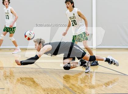 Thumbnail 1 in Regis Groff vs. Bear Creek photogallery.