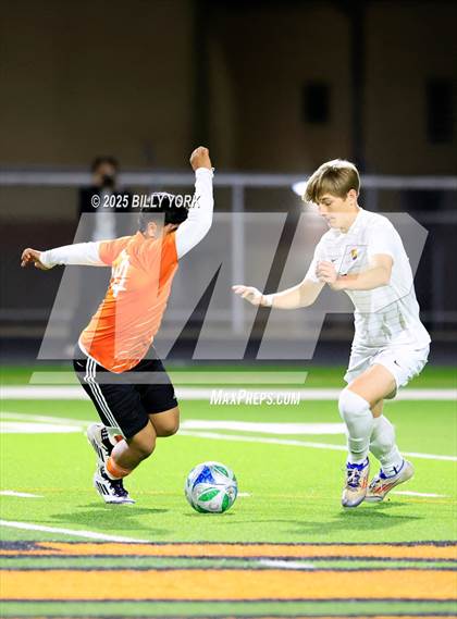 Thumbnail 3 in Grand Saline vs Brownsboro photogallery.