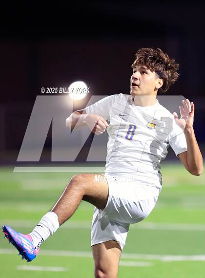 Thumbnail 2 in Grand Saline vs Brownsboro photogallery.
