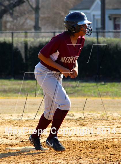 Thumbnail 3 in Norcom @ Norview photogallery.