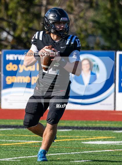 Thumbnail 2 in Washington-Liberty @ James Madison (VHSL 6D Northern Region Final) photogallery.