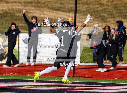 Thumbnail 3 in Washington-Liberty @ James Madison (VHSL 6D Northern Region Final) photogallery.