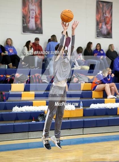 Thumbnail 2 in Chilton County vs Thorsby (County Tournament) photogallery.