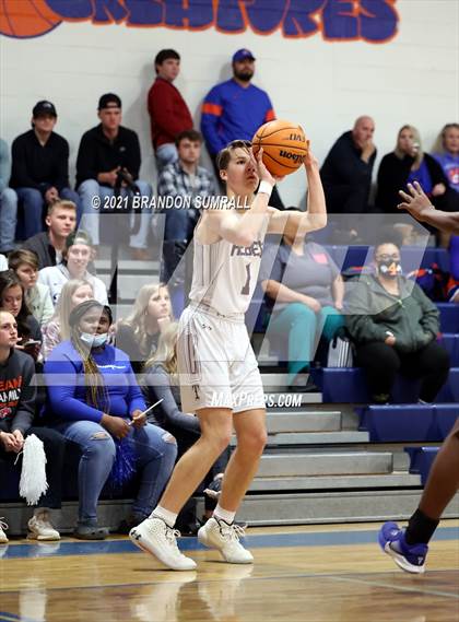 Thumbnail 2 in Chilton County vs Thorsby (County Tournament) photogallery.