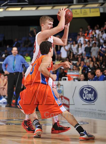 Thumbnail 3 in Redondo Union vs. Westlake CIF SS DIV 2A Final) photogallery.