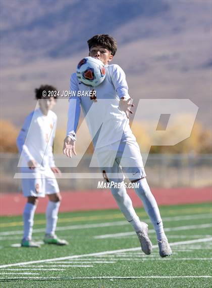 Thumbnail 1 in South Tahoe vs. Del Sol (NIAA 3A State Semifinals) photogallery.