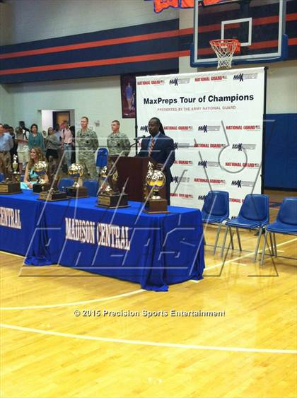 Thumbnail 2 in Madison Central TOC Ceremony photogallery.