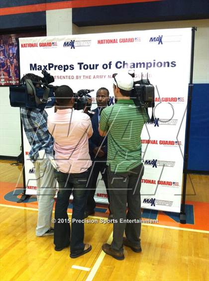 Thumbnail 2 in Madison Central TOC Ceremony photogallery.