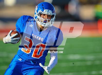 Thumbnail 2 in Belen @ Los Lunas (NMAA 5A Quarterfinal) photogallery.