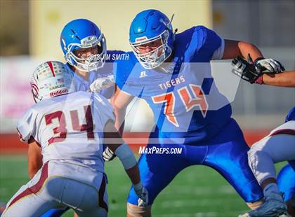 Thumbnail 3 in Belen @ Los Lunas (NMAA 5A Quarterfinal) photogallery.