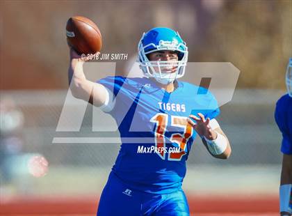 Thumbnail 3 in Belen @ Los Lunas (NMAA 5A Quarterfinal) photogallery.