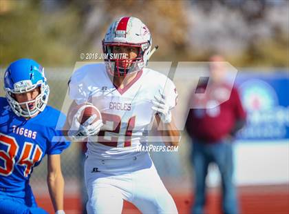 Thumbnail 3 in Belen @ Los Lunas (NMAA 5A Quarterfinal) photogallery.