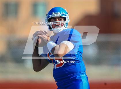 Thumbnail 2 in Belen @ Los Lunas (NMAA 5A Quarterfinal) photogallery.