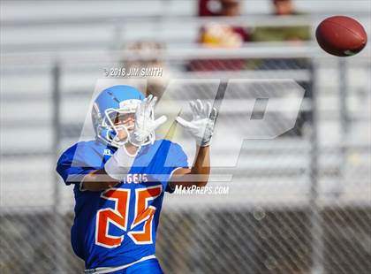 Thumbnail 2 in Belen @ Los Lunas (NMAA 5A Quarterfinal) photogallery.
