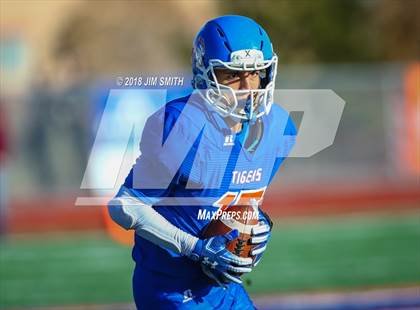 Thumbnail 2 in Belen @ Los Lunas (NMAA 5A Quarterfinal) photogallery.