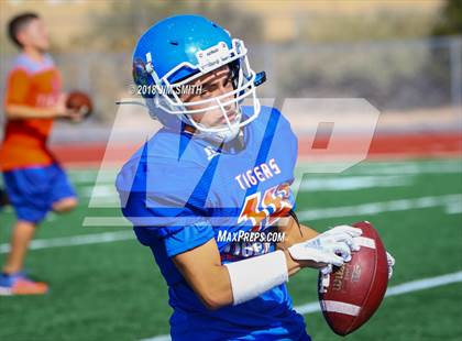 Thumbnail 2 in Belen @ Los Lunas (NMAA 5A Quarterfinal) photogallery.
