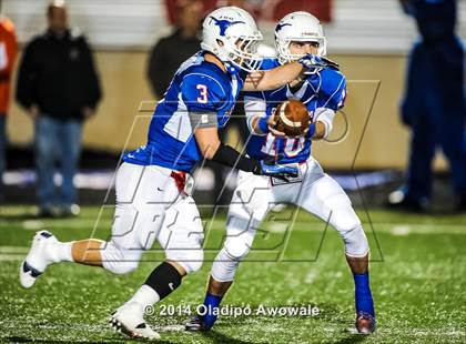 Thumbnail 1 in Graham vs. Argyle (UIL 4A Semifinal) photogallery.