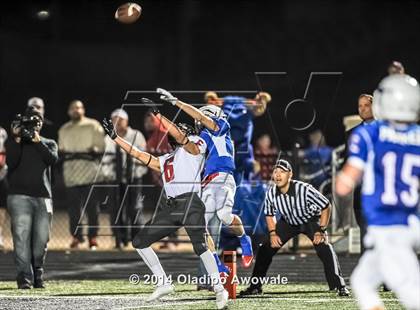 Thumbnail 2 in Graham vs. Argyle (UIL 4A Semifinal) photogallery.