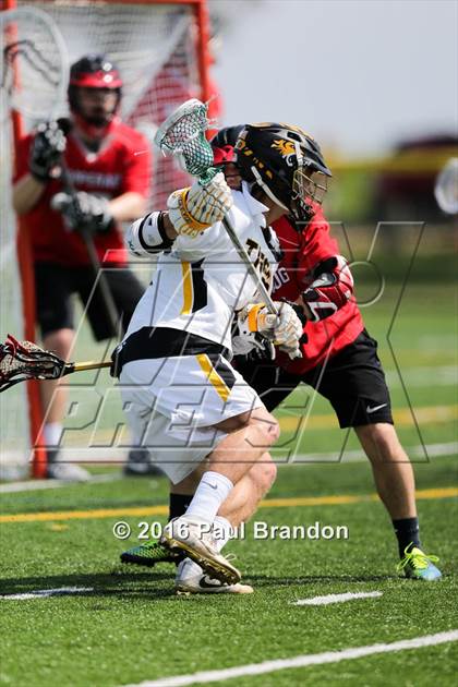 Thumbnail 1 in Hand vs. Pomperaug (CIAC Class M Quarterfinal) photogallery.