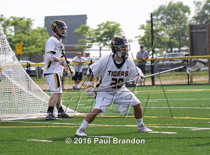 Thumbnail 1 in Hand vs. Pomperaug (CIAC Class M Quarterfinal) photogallery.