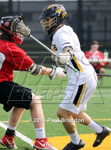 Thumbnail 1 in Hand vs. Pomperaug (CIAC Class M Quarterfinal) photogallery.