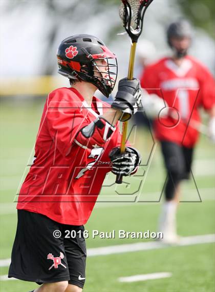 Thumbnail 2 in Hand vs. Pomperaug (CIAC Class M Quarterfinal) photogallery.