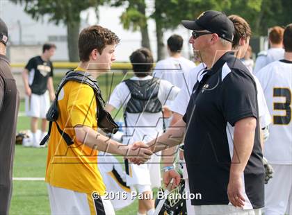 Thumbnail 2 in Hand vs. Pomperaug (CIAC Class M Quarterfinal) photogallery.