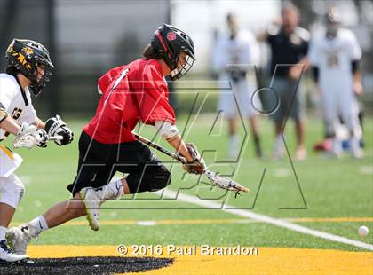 Thumbnail 2 in Hand vs. Pomperaug (CIAC Class M Quarterfinal) photogallery.