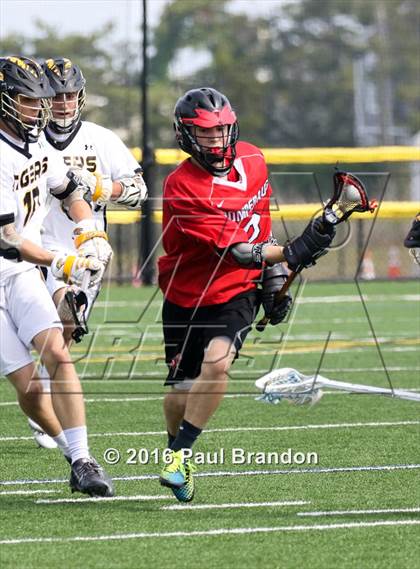 Thumbnail 3 in Hand vs. Pomperaug (CIAC Class M Quarterfinal) photogallery.