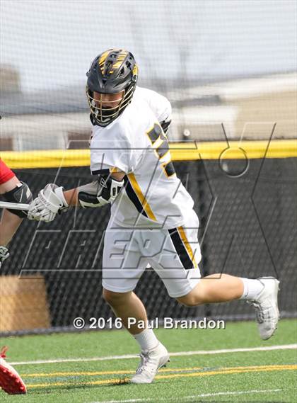 Thumbnail 3 in Hand vs. Pomperaug (CIAC Class M Quarterfinal) photogallery.