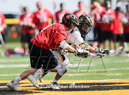 Thumbnail 3 in Hand vs. Pomperaug (CIAC Class M Quarterfinal) photogallery.
