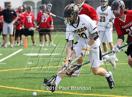 Thumbnail 3 in Hand vs. Pomperaug (CIAC Class M Quarterfinal) photogallery.