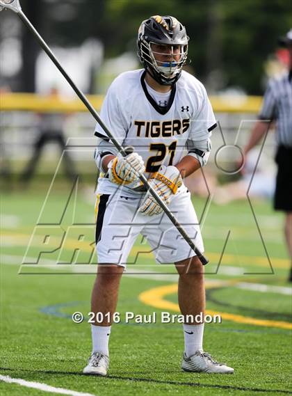 Thumbnail 1 in Hand vs. Pomperaug (CIAC Class M Quarterfinal) photogallery.