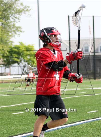 Thumbnail 2 in Hand vs. Pomperaug (CIAC Class M Quarterfinal) photogallery.