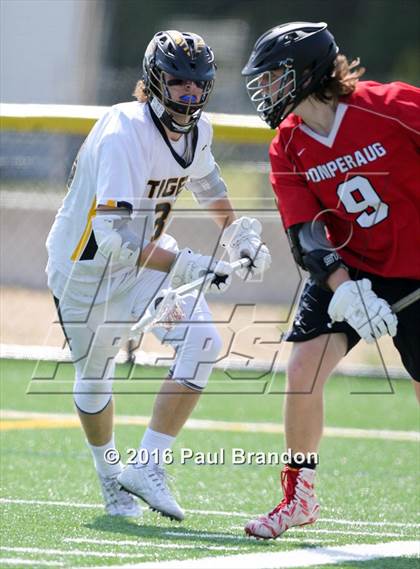 Thumbnail 2 in Hand vs. Pomperaug (CIAC Class M Quarterfinal) photogallery.