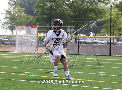 Thumbnail 1 in Hand vs. Pomperaug (CIAC Class M Quarterfinal) photogallery.