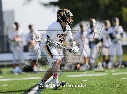 Thumbnail 1 in Hand vs. Pomperaug (CIAC Class M Quarterfinal) photogallery.