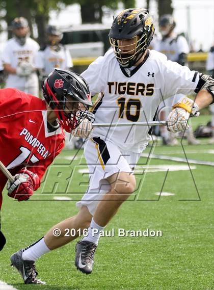 Thumbnail 1 in Hand vs. Pomperaug (CIAC Class M Quarterfinal) photogallery.