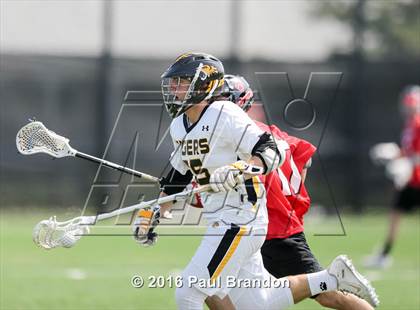 Thumbnail 1 in Hand vs. Pomperaug (CIAC Class M Quarterfinal) photogallery.